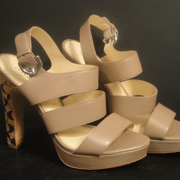 Coach Bertta Vachetta Platform Strappy Tan Leather Logo Heels 7.5 M - Picture 4 of 7